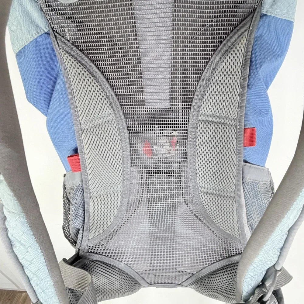 VAUDE Brenta 26 Hiking Backpack Blue Gray Ventilated Back Panel Rain Cover Sz M